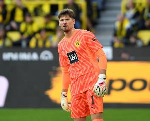 踢球者：科贝尔夏窗转会概率非常低，他对离队传闻感到不满