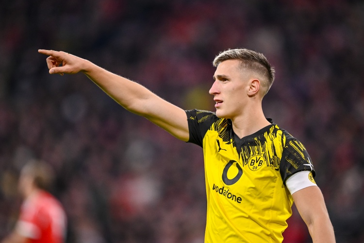 开云体育-多人或离队！图片报谈多特：施洛特贝克留队概率50% 聚勒确定离开